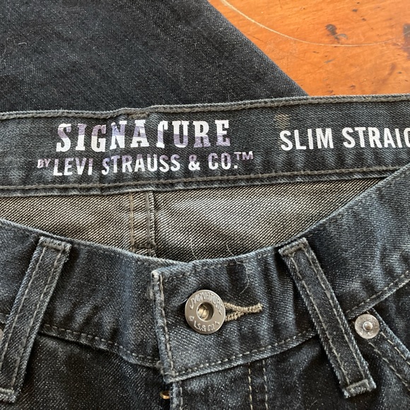 Men’s Levi Signature Black Jean Sz: 32Wx30L - Picture 6 of 6